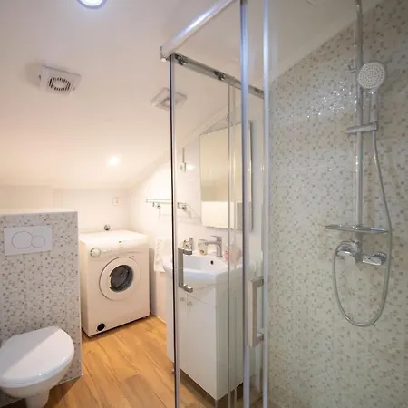 Anna Apartment