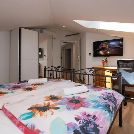 Anna Apartment Icici